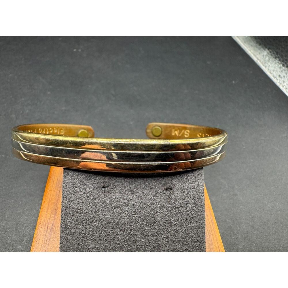 Misco 24k GOLD Electro Plated BANGLE Cuff Bracelet Magnetic Ribbed S/M 65.3mm